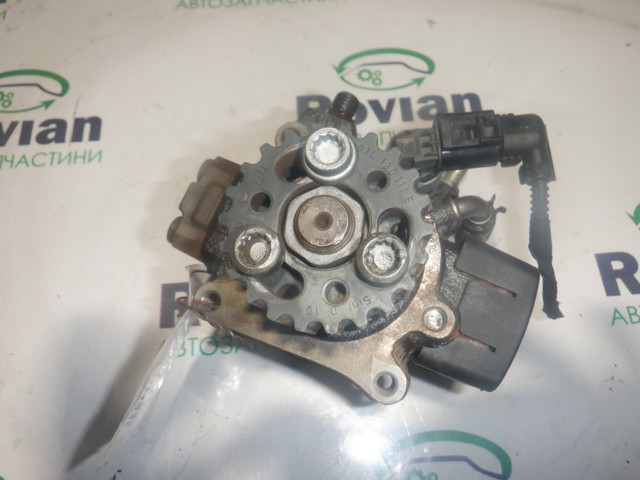 Насос топливный высокого давления (ТНВД) 03L130755 VAG