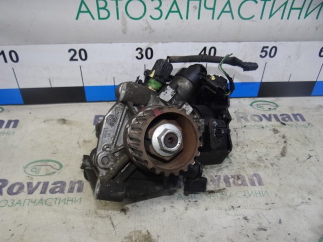 Насос топливный высокого давления 0445010530 RENAULT