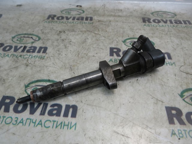 Клапанная форсунка 0445110102 RENAULT