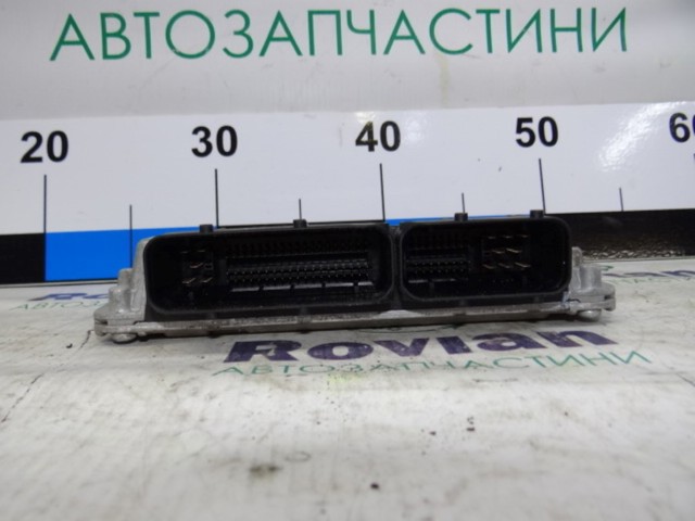 ЭБУ двигателем 06A906033DR VAG