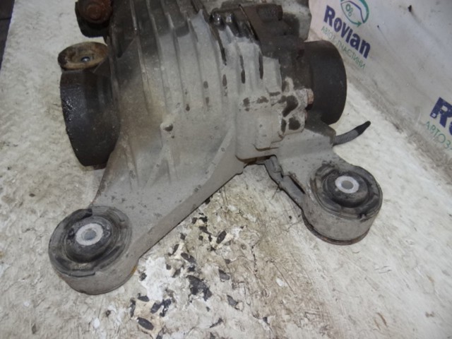 0BR525010B Задний редуктор купить Кривой Рог