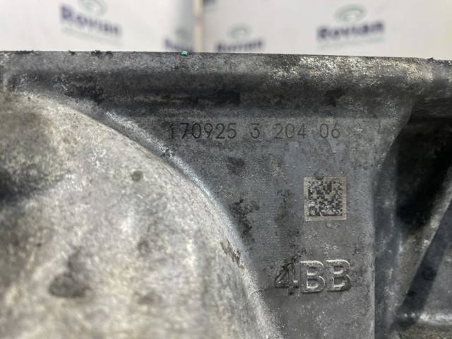 110004BB0A Блок цилиндров двигателя купить Украина