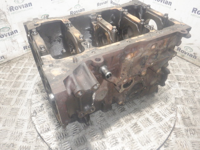 Блок двигателя 11010EB325 NISSAN