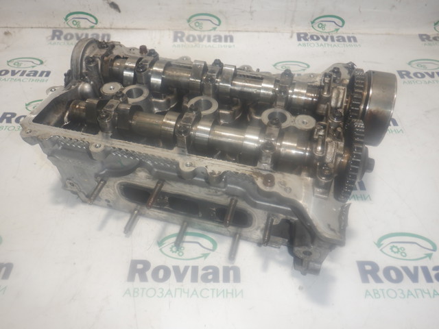 Головка блока цилиндров 110417920R RENAULT