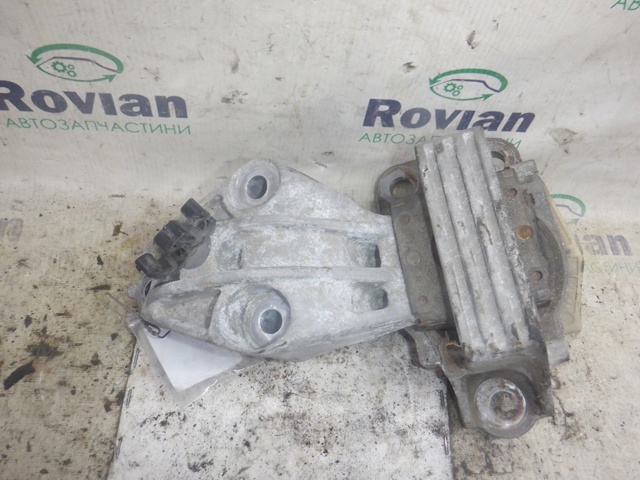 112100020R Подушка (опора) двигателя правая купить Ужгород