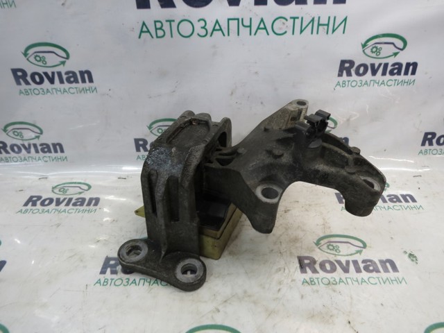 RENAULT 112100020R Правая подушка двигателя в наличии Харьков
