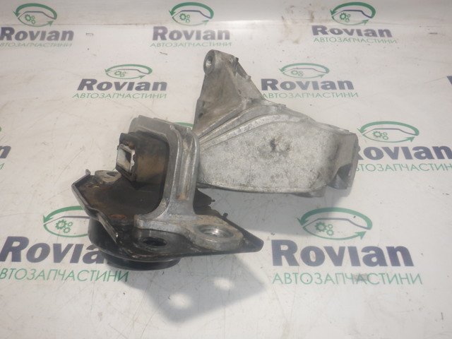 Гидроопора двигателя передняя 11210JD500 NISSAN