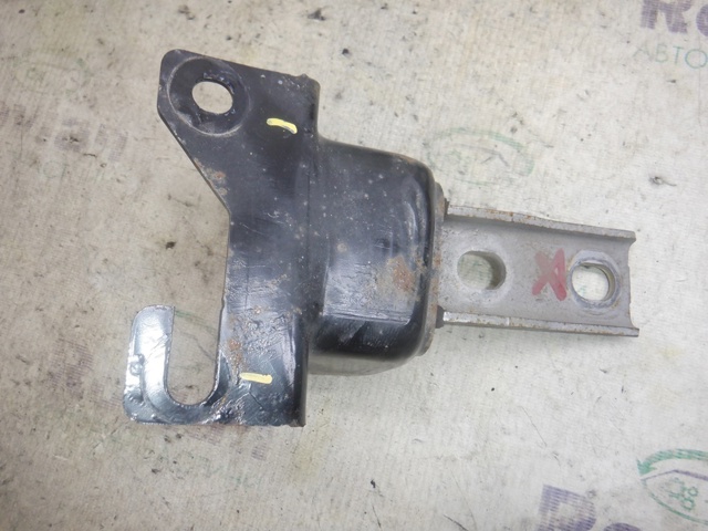 Подушка (опора) двигателя, левая 112209464R RENAULT