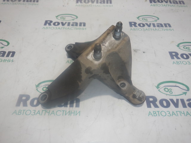 Кронштейн подушки коробки передач 112531966R RENAULT