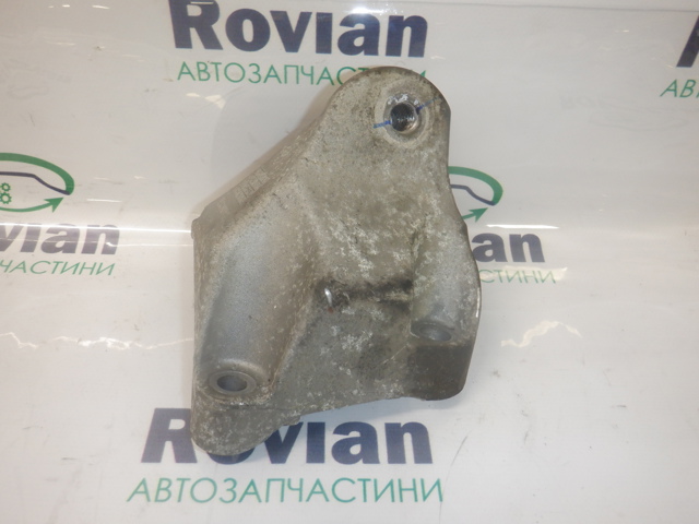 Кронштейн подушки двигателя 113320021R Renault (RVI)