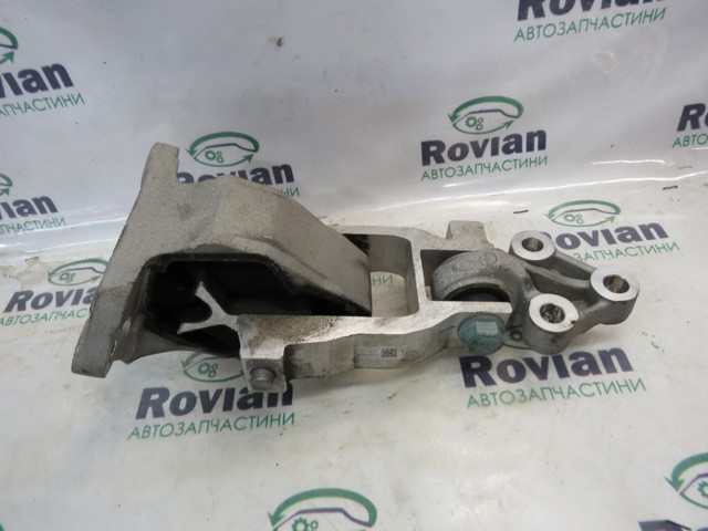 Кронштейн подушки (опоры) двигателя, задней 113326RC0A NISSAN