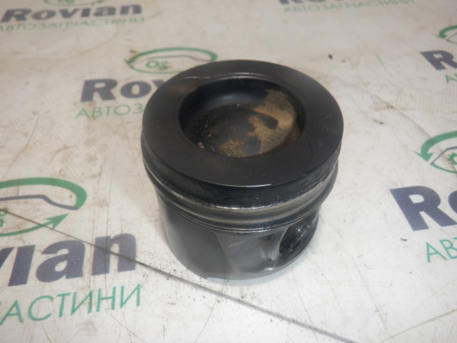 Поршень в комплекте на 1 цилиндр, STD 120A18001R RENAULT