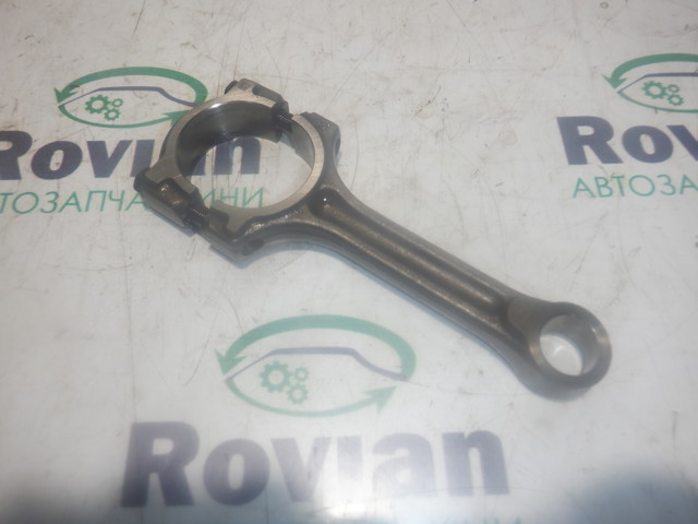 Шатун поршня двигателя 121000353R RENAULT
