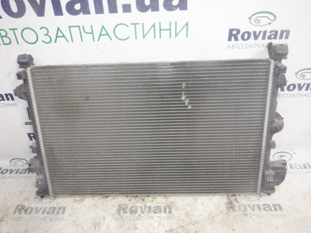 Радіатор основний  vectra c 2002-2008 (1,9 cdti 8v), бу-215646 13196477