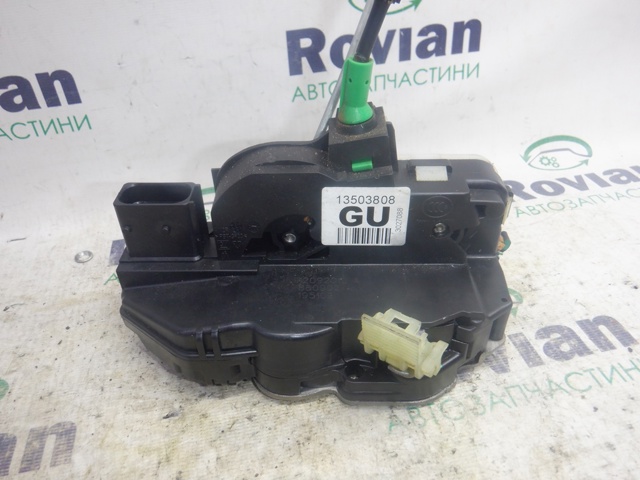 Замок задней правой двери  13503808 GM