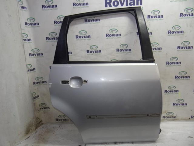 Дверь пассажирская задняя правая 1496875 FORD