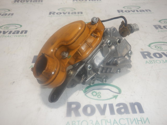RENAULT 150002257R Насос масляный в наличии Тернополь