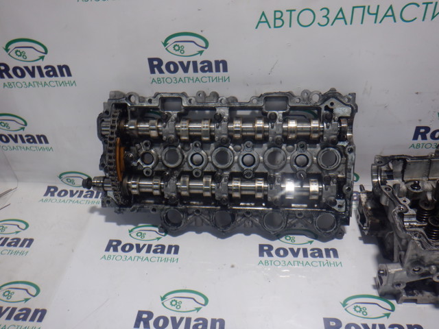 ГБЦ  двигателя 1623158880 PEUGEOT
