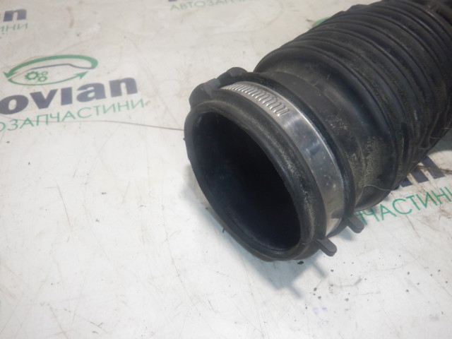 165750686R Выпускной патрубок воздушного фильтра купить Житомир