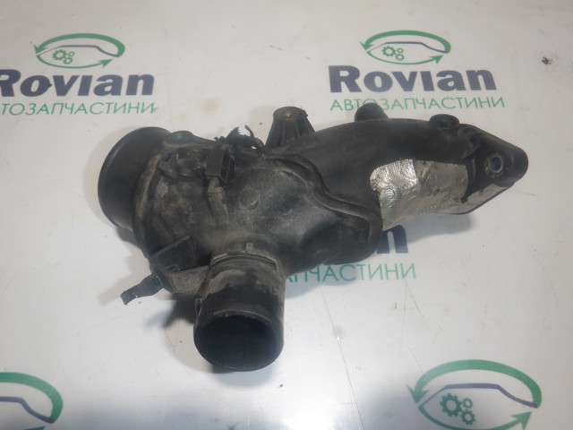 Шланг интеркуллера 165764902R RENAULT