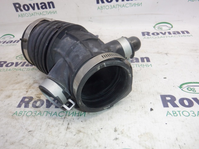 165765HA1A NISSAN Патрубок воздушный, выход воздушного фильтра купить в Украина