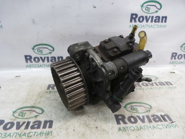 Насос топливный высокого давления 167008859R RENAULT