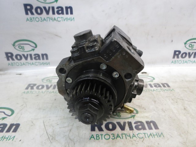 Насос топливный высокого давления 167008960R RENAULT