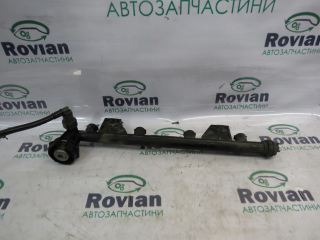 Распределитель топлива (рампа) 175200037R RENAULT