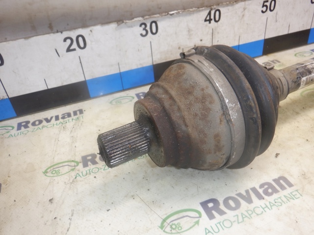 VAG 1K0407271BJ Левая полуось в наличии Киев