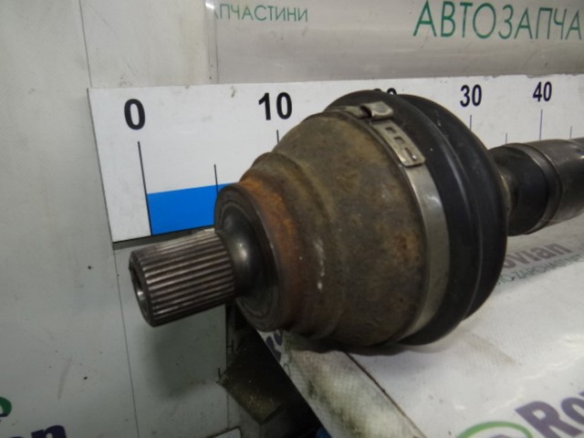 Полуось передняя, правая 1K0407272LF VAG