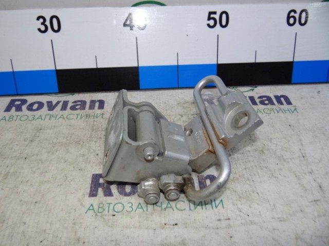 Петля задней правой двери 1T0833412A VAG