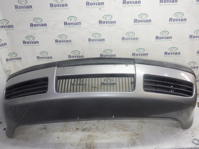 Бампер на авто Skoda Octavia TOUR 1 A4