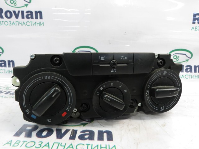 Блок управления печкой 1Z0820045A VAG