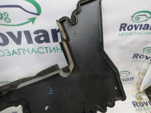 Воздуховод/дефлектор радиатора, правый 215586RA5A NISSAN