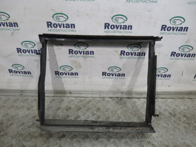 RENAULT 215598406R Дефлектор радиатора в наличии Полтава