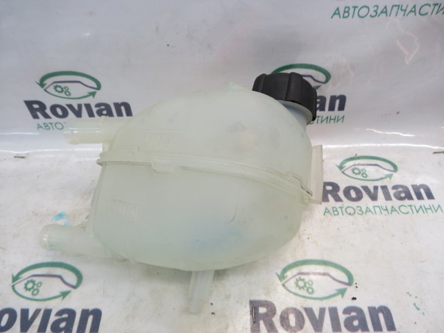  Расширительный бачок 217106RC5A NISSAN