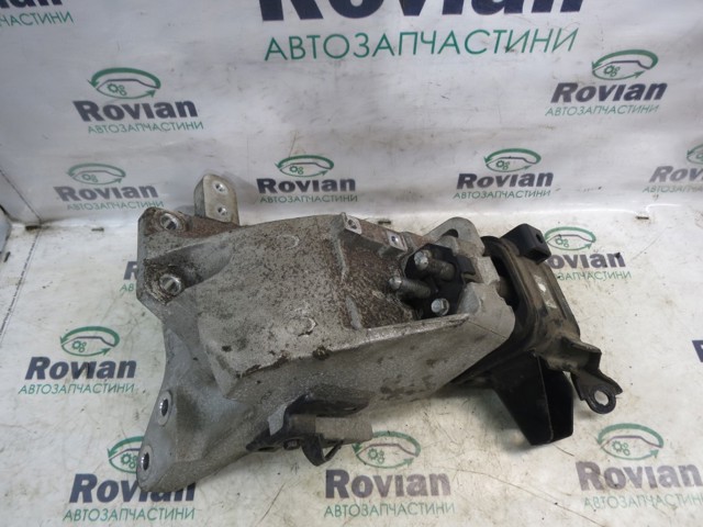 HYUNDAI 21870K4000 Левая подушка двигателя в наличии Сумы