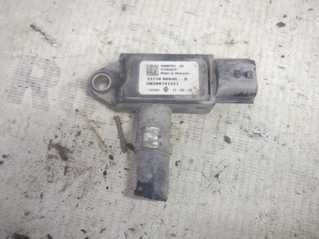 Датчик давления выхлопных газов 227709604R RENAULT
