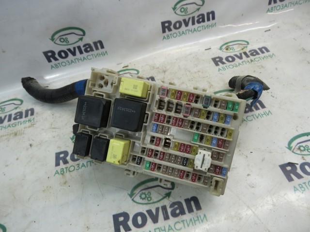 Блок предохранителей и реле 243506RA0C NISSAN