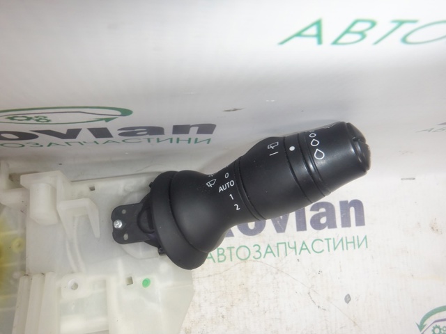 RENAULT 255670001R Подрулевой переключатель в наличии Каменское
