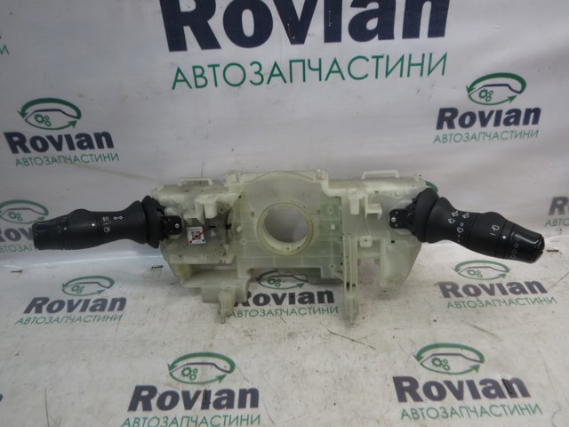 Переключатель подрулевой 255670017R RENAULT