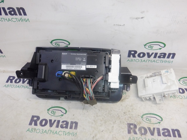 Дисплей бортового компьютера 259156554R RENAULT