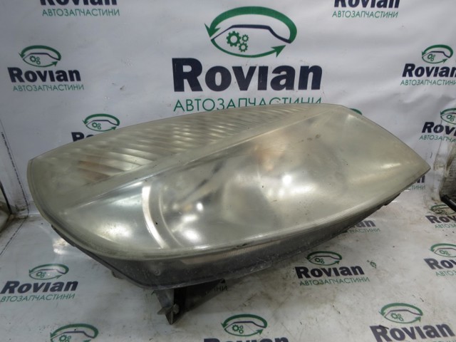 Фара основная правая 260102336R RENAULT