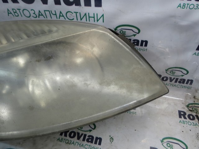 260102336R Правая фара купить Кривой Рог
