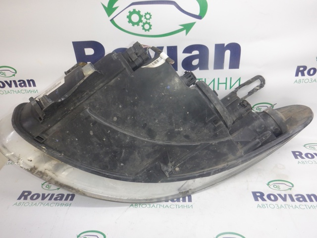 RENAULT 260105345R Фара правая в наличии Украина