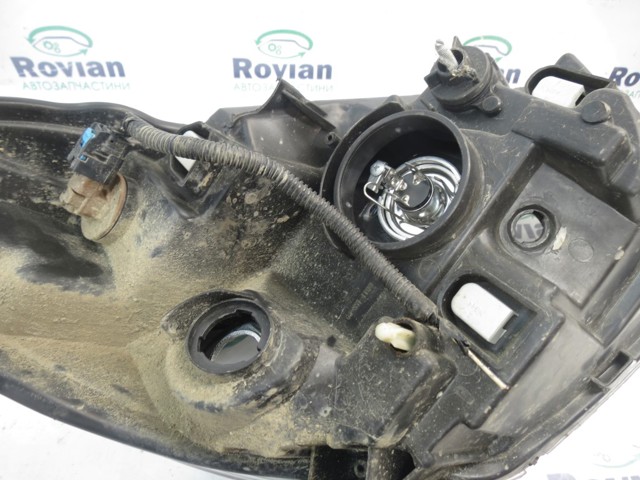 RENAULT 260603007R Левая фара в наличии Павлоград