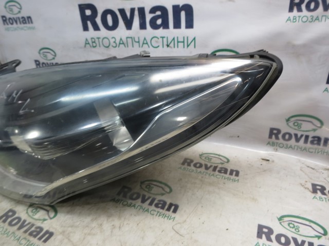 RENAULT 260609865R Левая фара в наличии Ровно