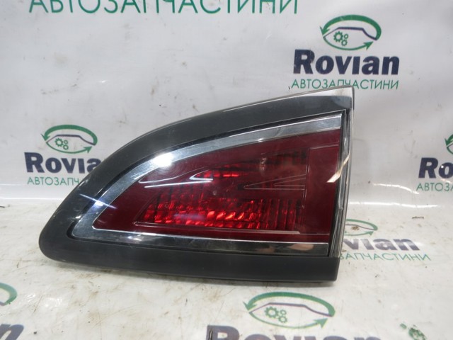 Фонарь задний левый, внутренний 265553056R RENAULT