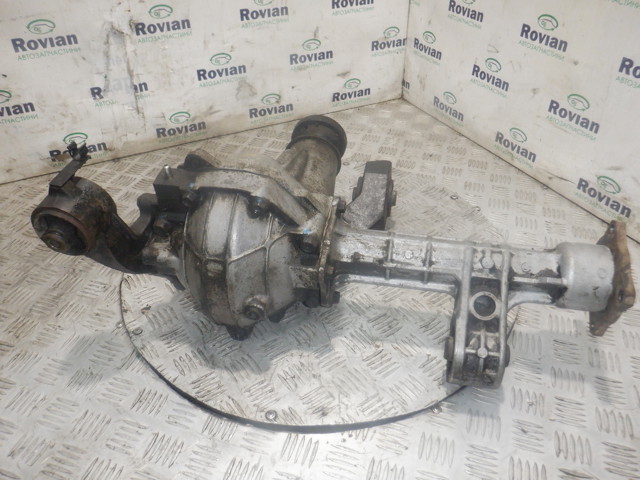 Картер переднего моста 2745067JV0 SUZUKI