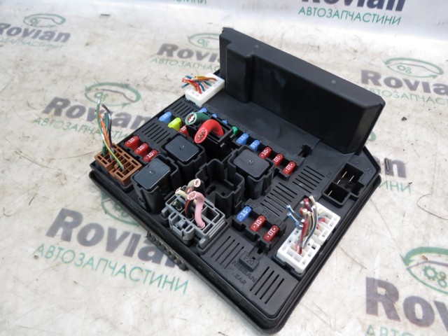 Панель предохранителей 284B7JD00B NISSAN